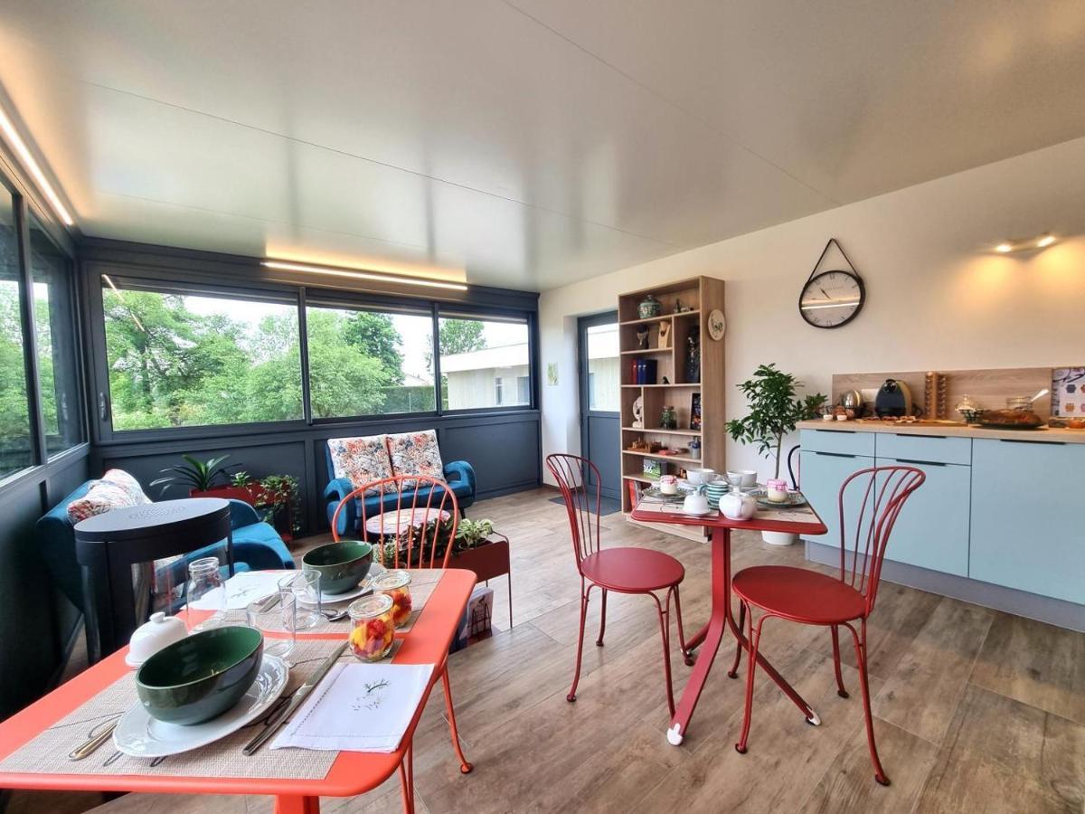 La Cle Des Chaumes Bed & Breakfast Boisset-les-Montrond Luaran gambar