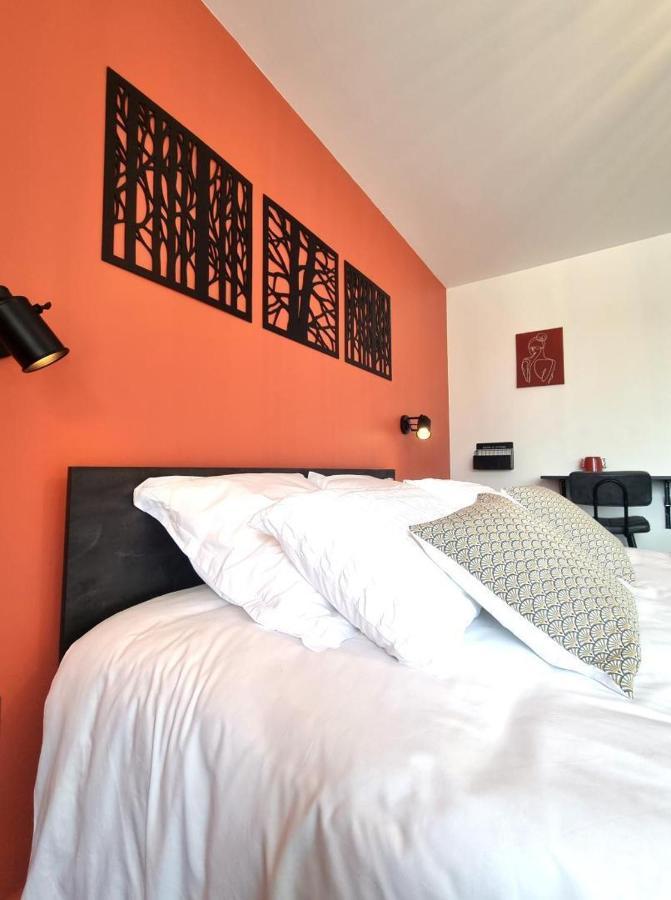 La Cle Des Chaumes Bed & Breakfast Boisset-les-Montrond Luaran gambar