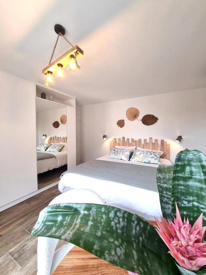 La Cle Des Chaumes Bed & Breakfast Boisset-les-Montrond Luaran gambar