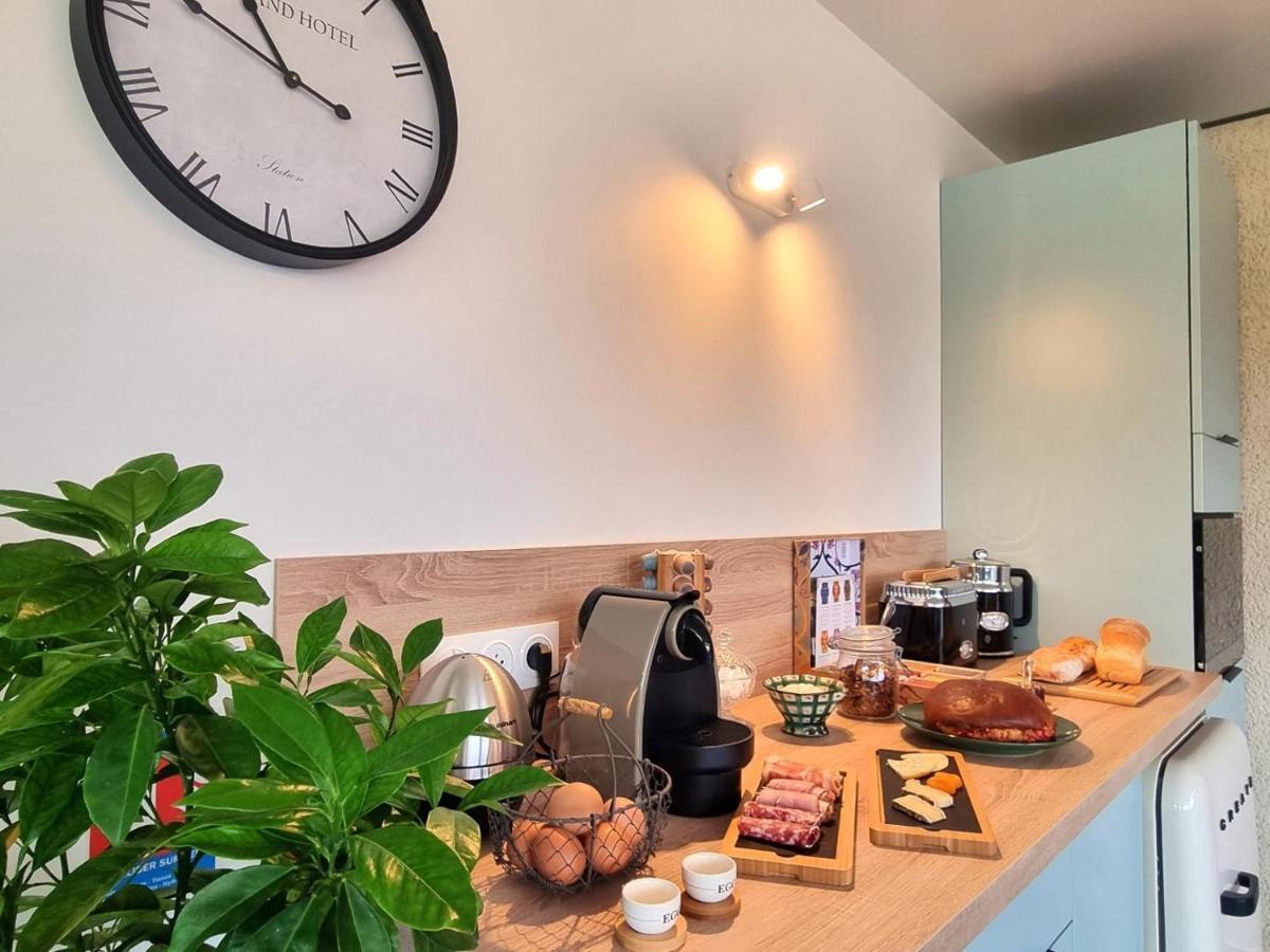 La Cle Des Chaumes Bed & Breakfast Boisset-les-Montrond Luaran gambar